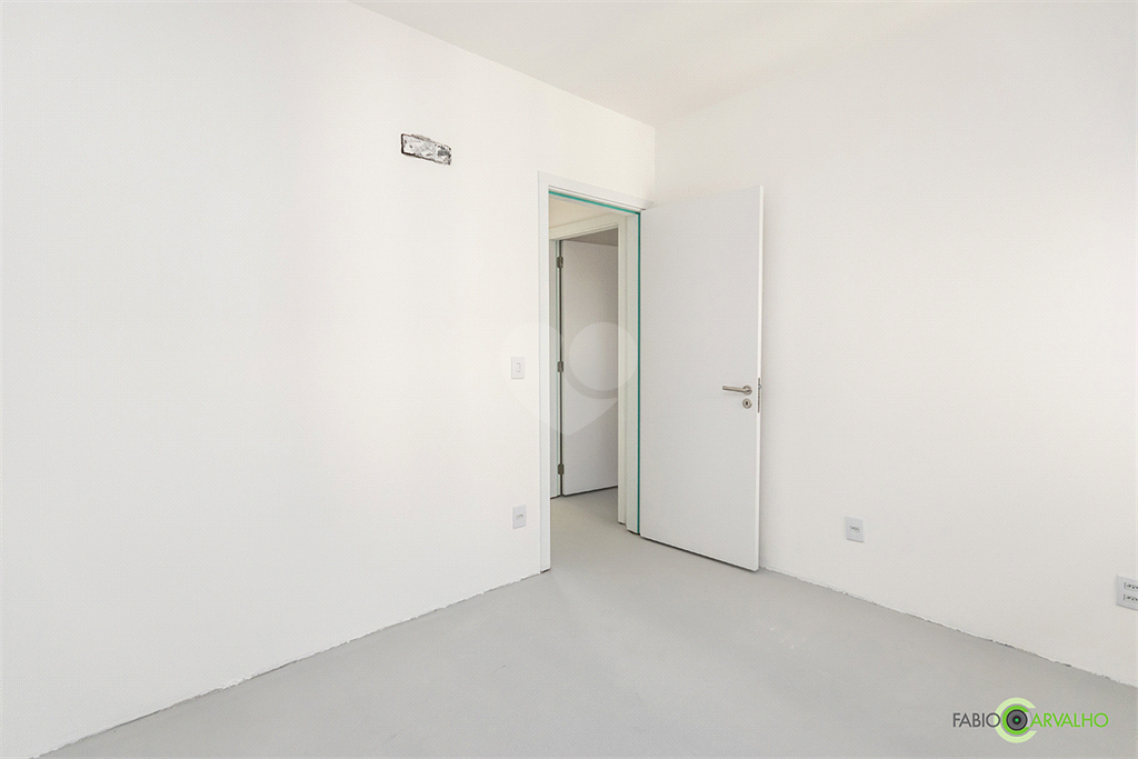 Venda Apartamento Porto Alegre São João REO840280 10