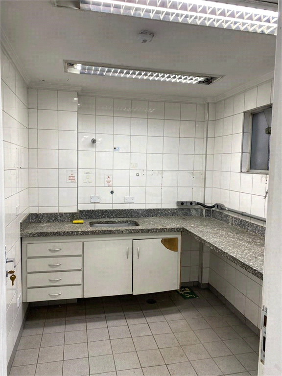 Venda Salão Comercial São Paulo Lapa REO840927 21