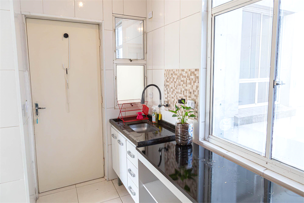 Venda Apartamento São Paulo Sé REO841982 24