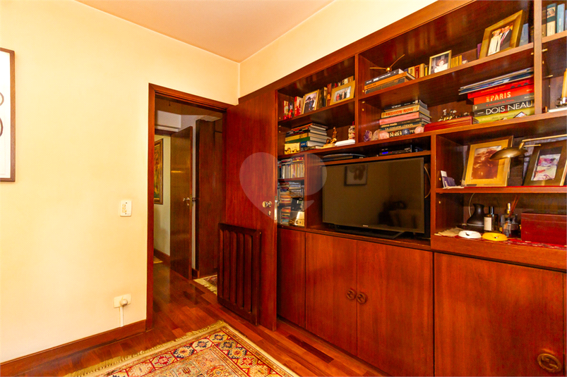 Foto REO844159