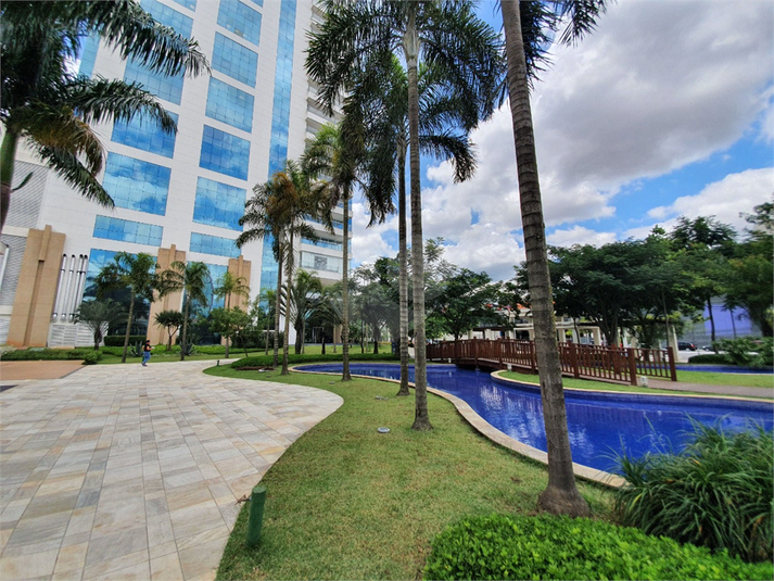 Foto REO846146