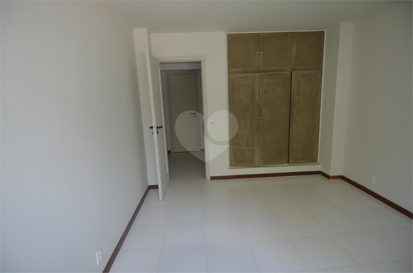 Foto REO850332
