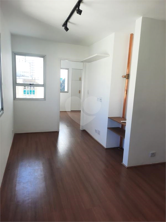 Aluguel Apartamento São Paulo Consolação REO852501 10