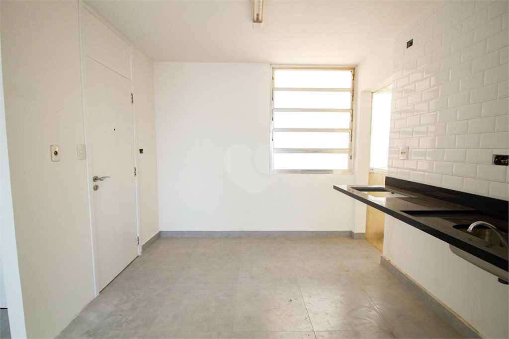 Venda Apartamento São Paulo Santana REO863658 23