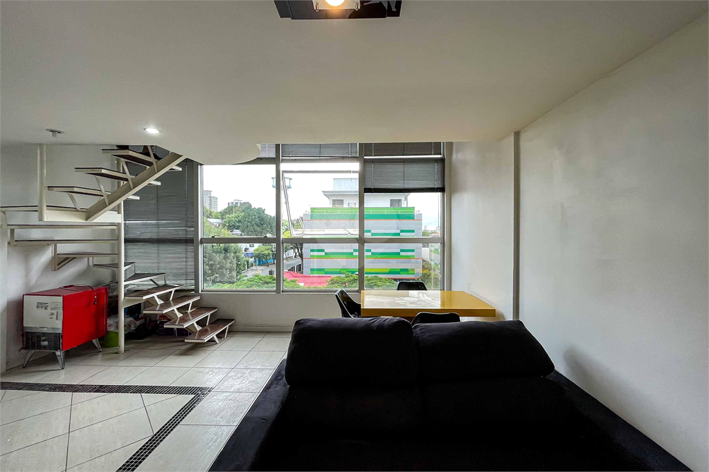 Venda Apartamento São Paulo Santana REO866288 3