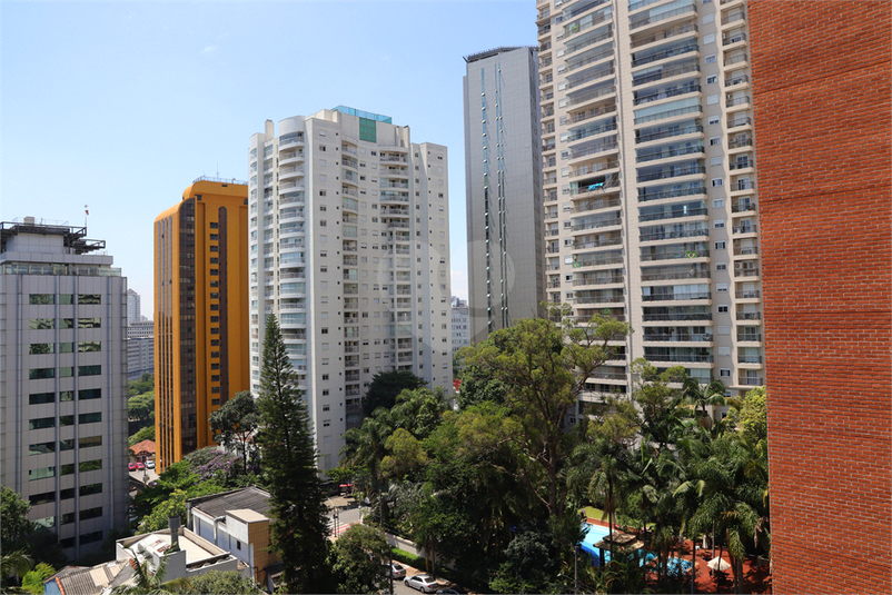 Foto REO867037