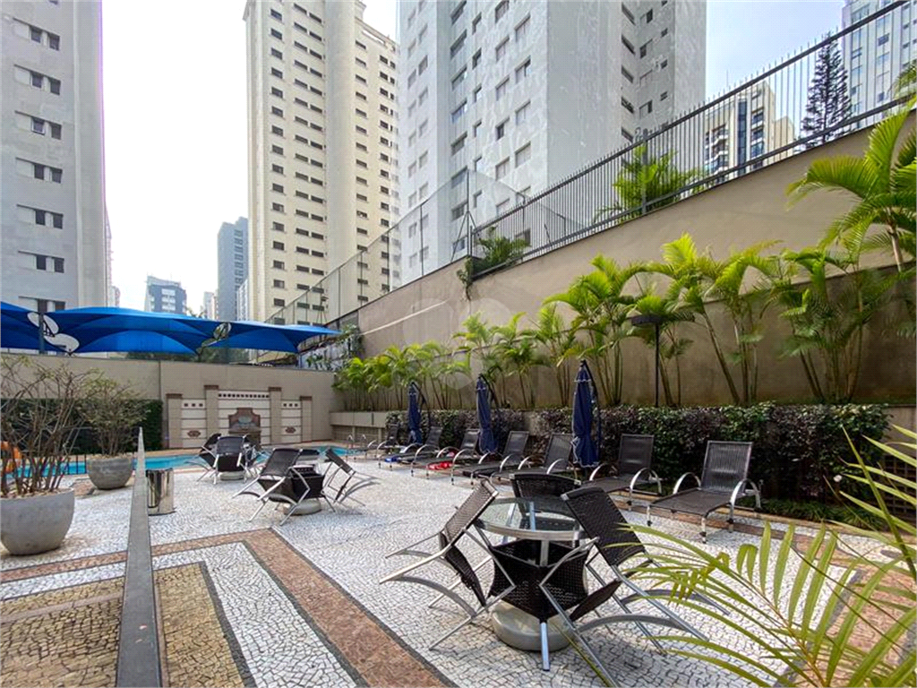 Venda Flat São Paulo Moema REO867871 36