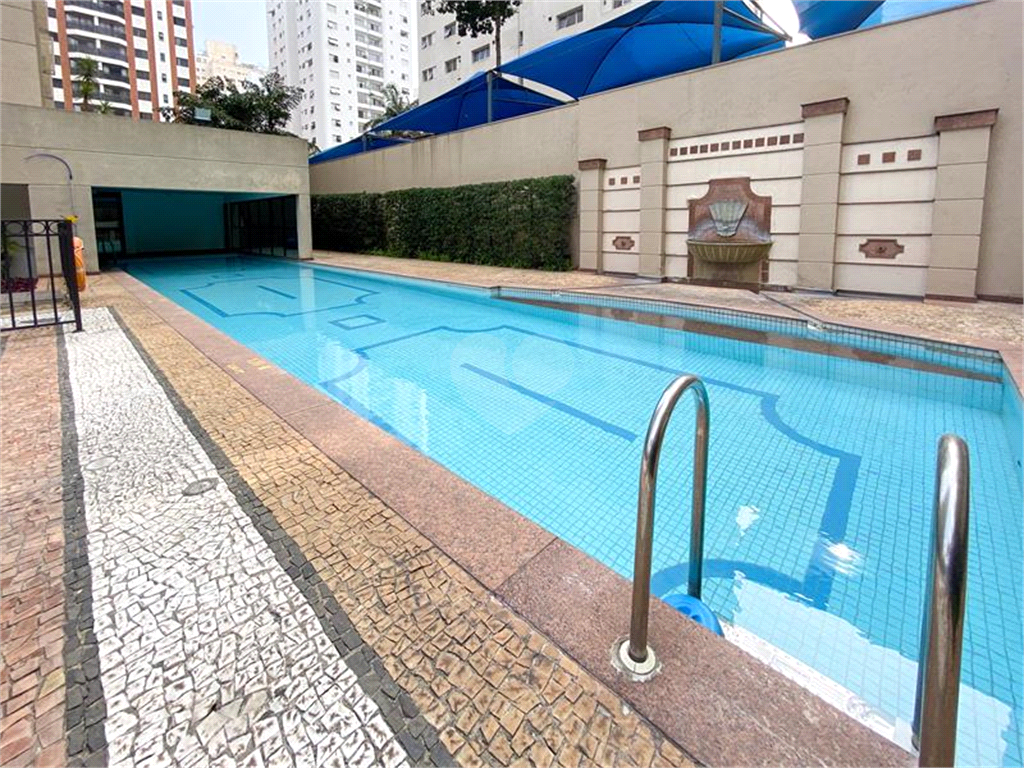 Venda Flat São Paulo Moema REO867871 33