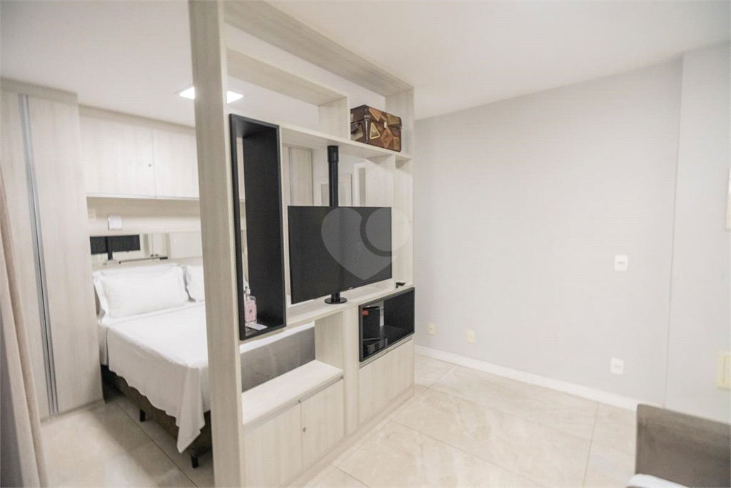 Venda Apartamento São Paulo Bela Vista REO869772 4