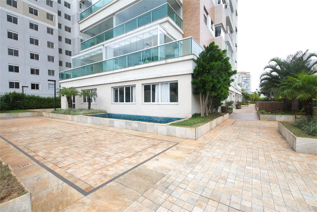 Venda Apartamento São Paulo Cambuci REO870053 40