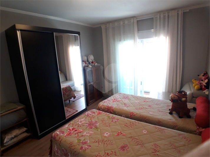 Foto REO870084