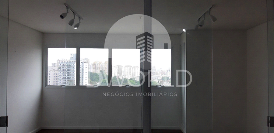 Foto REO870261