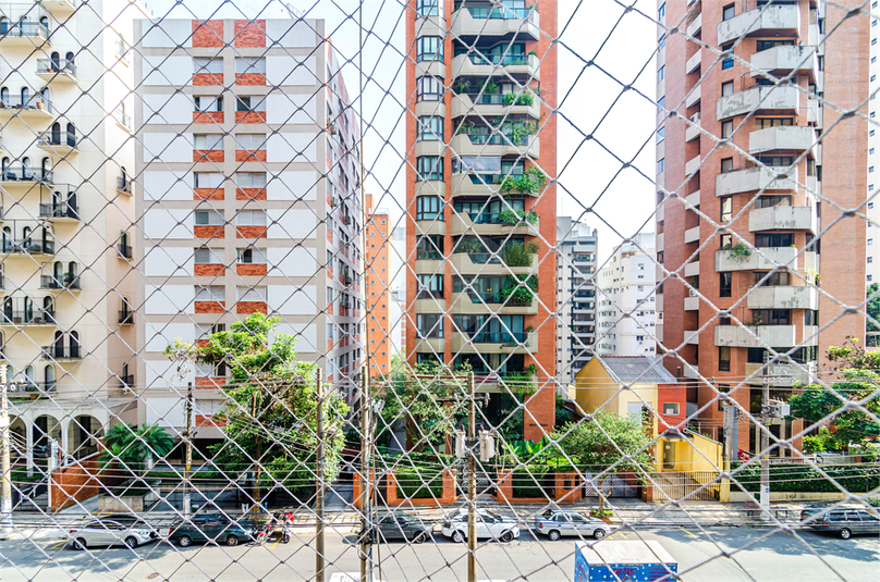 Foto REO870321