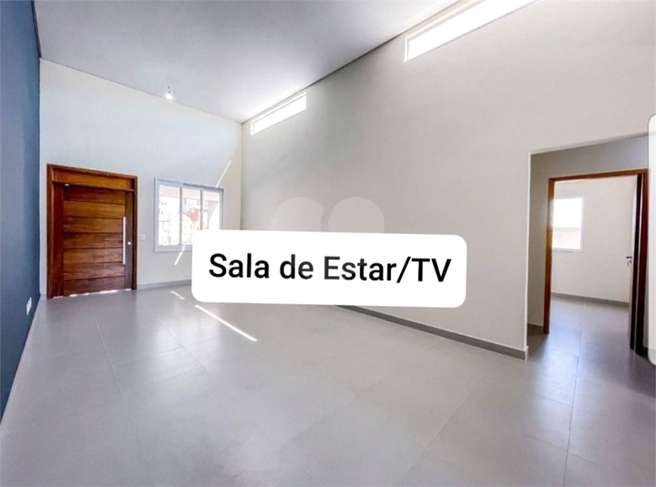 Foto REO880065