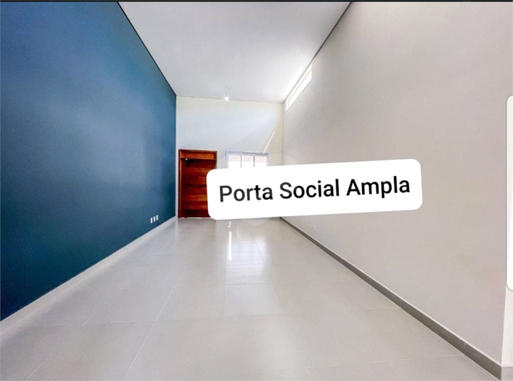 Foto REO880065