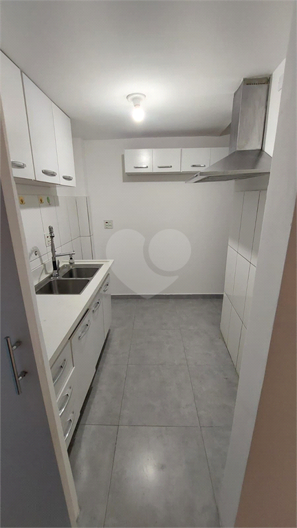 Venda Apartamento São Paulo Liberdade REO883373 4