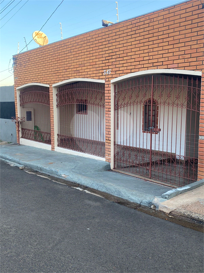 Foto REO885002