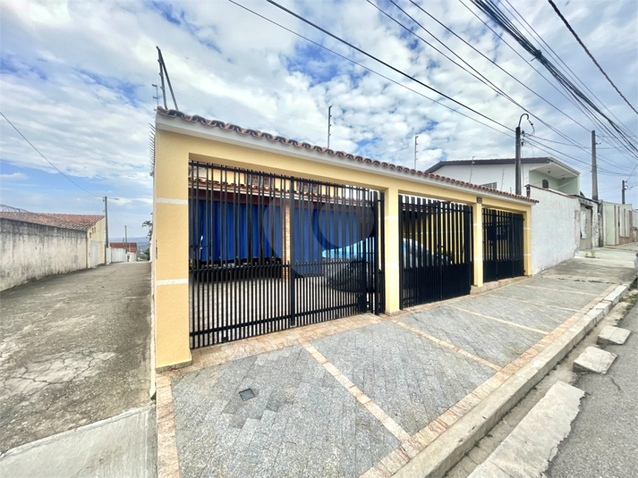 Foto REO887148