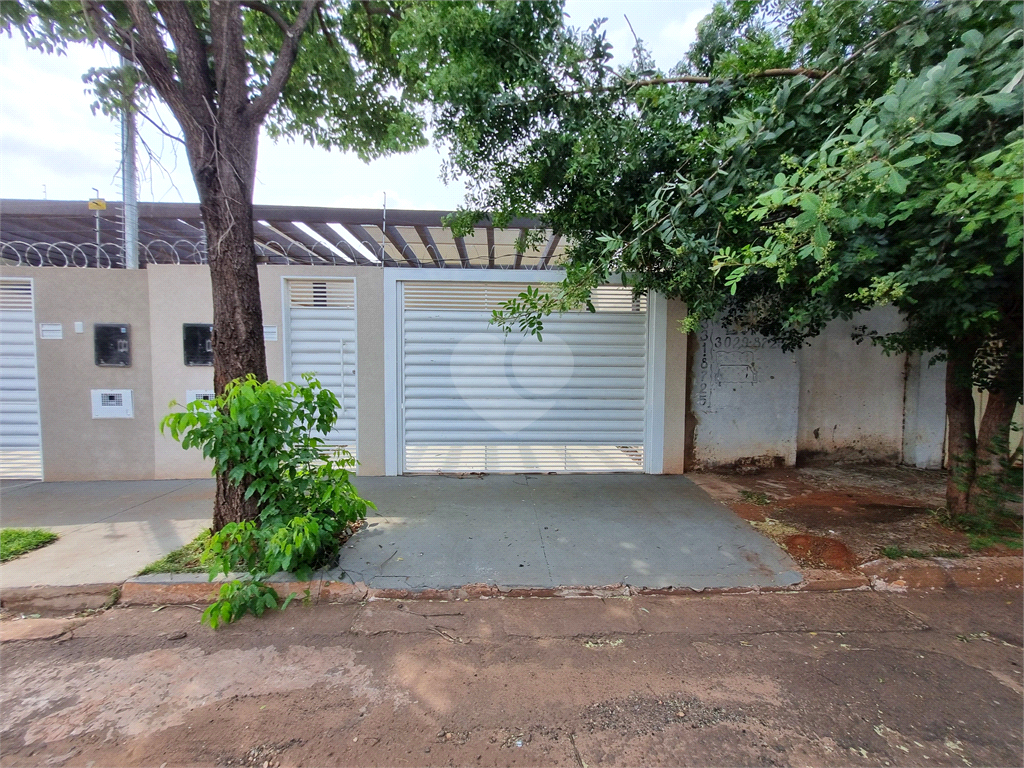 Venda Casa térrea Campo Grande Amambaí REO887231 1