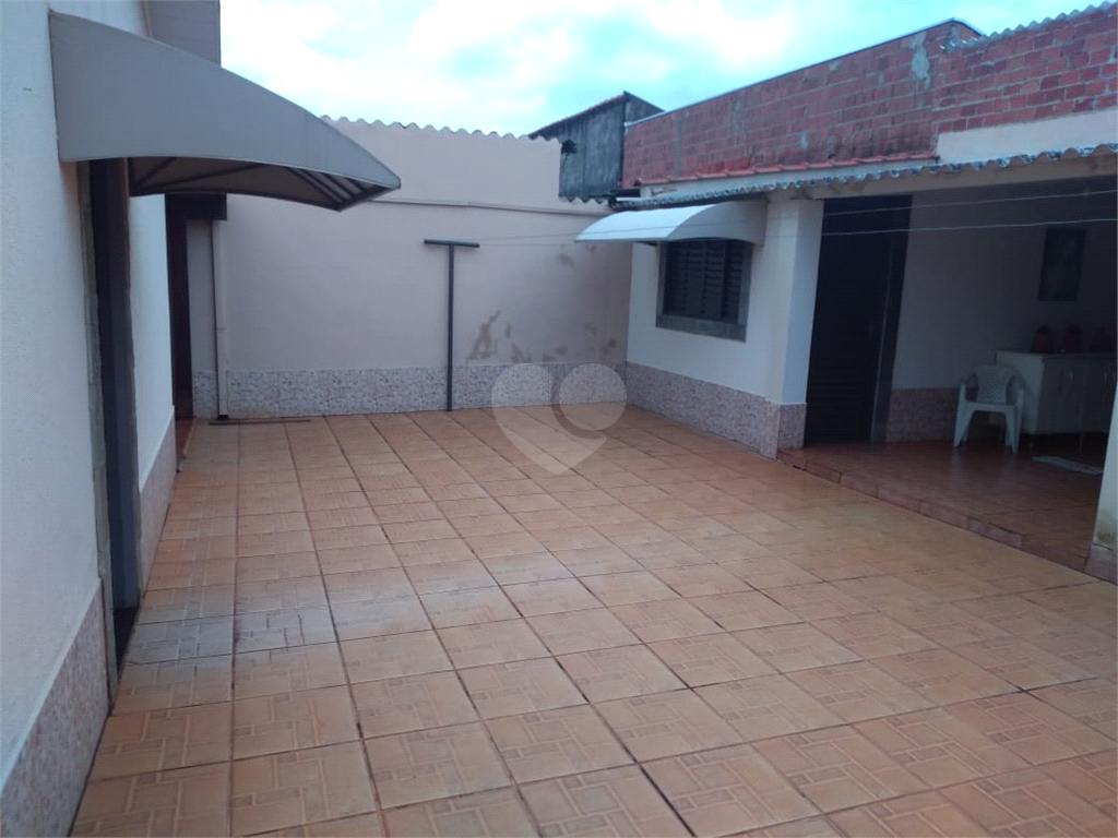 Venda Casa Américo Brasiliense Cohab REO887712 19