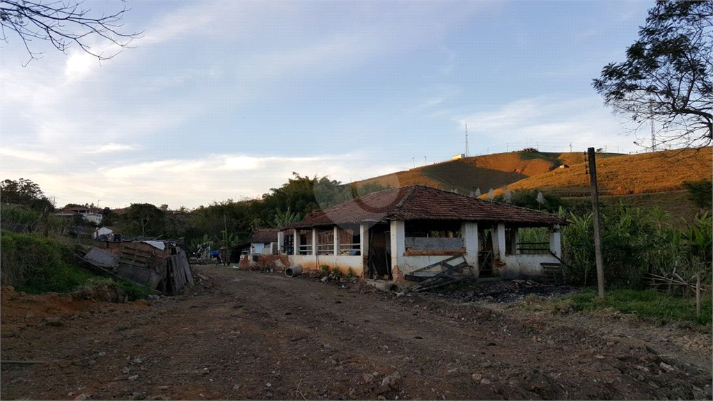 Venda Sítio Cachoeira Paulista Centro REO889160 40