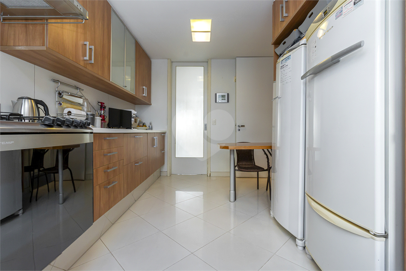 Foto REO890260