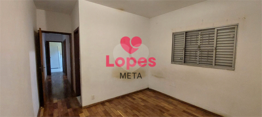 Foto REO890538