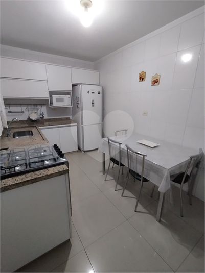 espaço para mesa de jantar