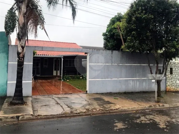 Foto REO892044