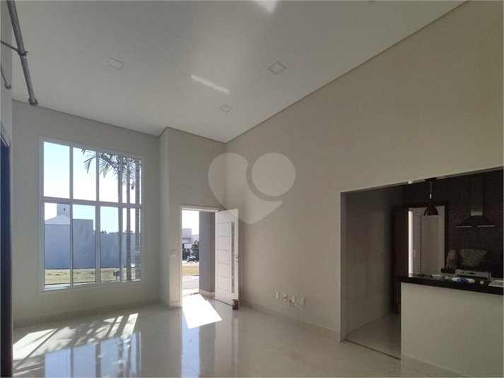 Foto REO892776