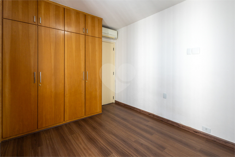 Foto REO893251