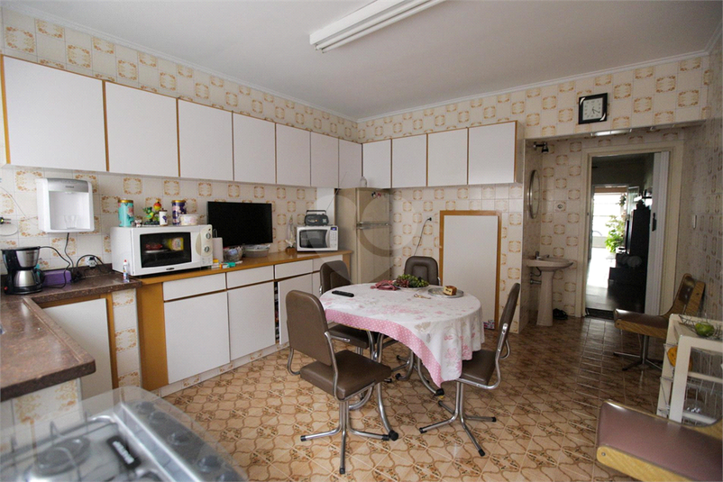 Foto REO897075