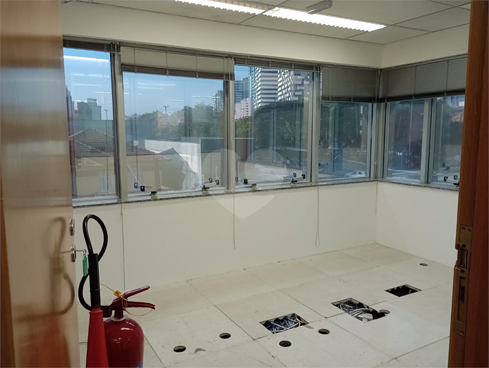 Venda Salas São Paulo Paraíso REO900227 11