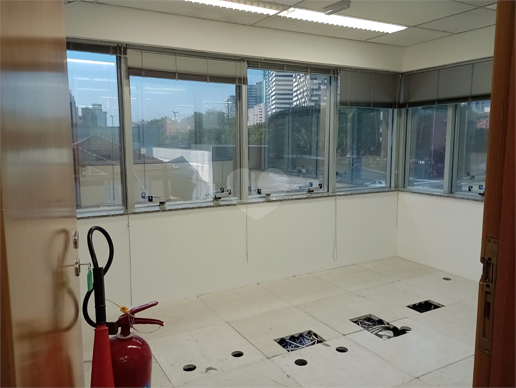 Venda Salas São Paulo Paraíso REO900247 11