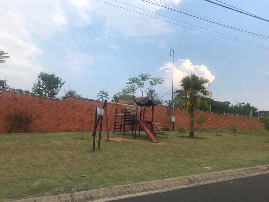 Venda Condomínio Salto Loteamento Terras De São Pedro E São Paulo REO900536 18