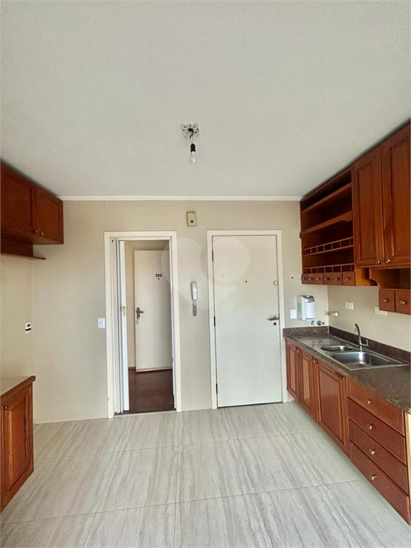 Venda Apartamento São Paulo Santana REO900944 10