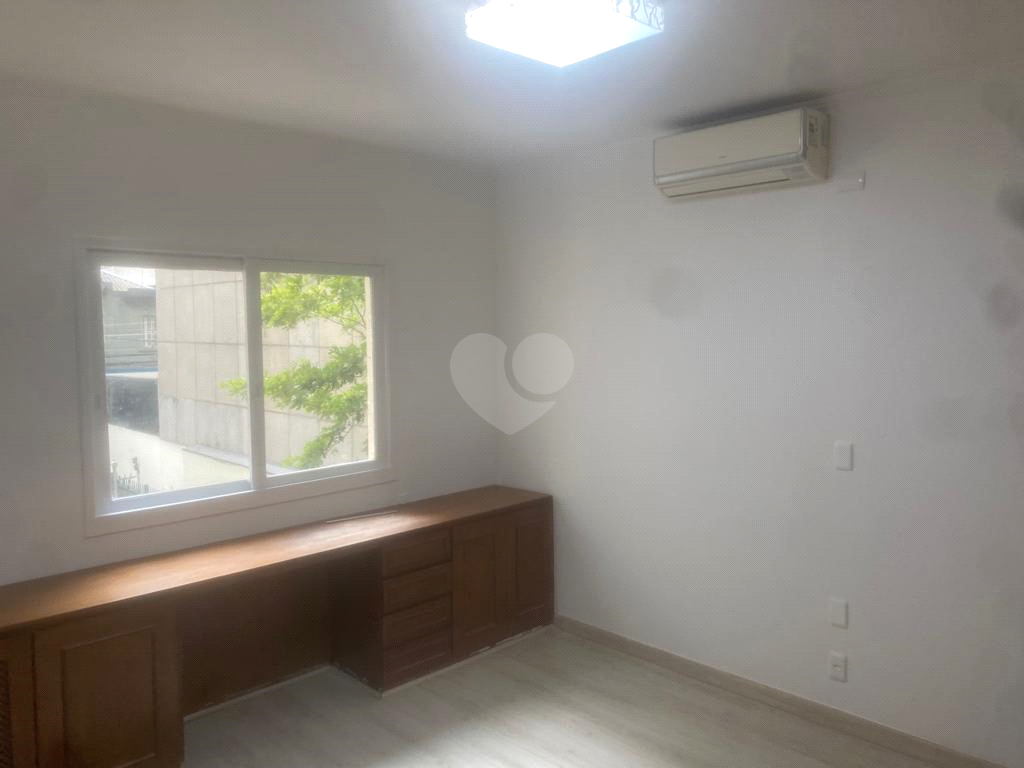 Venda Apartamento São Paulo Cerqueira César REO900972 36