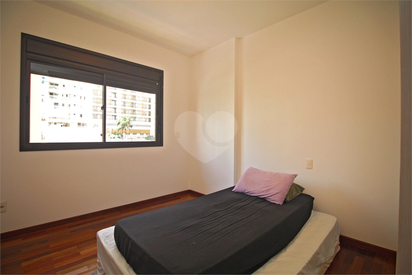 Foto REO90102
