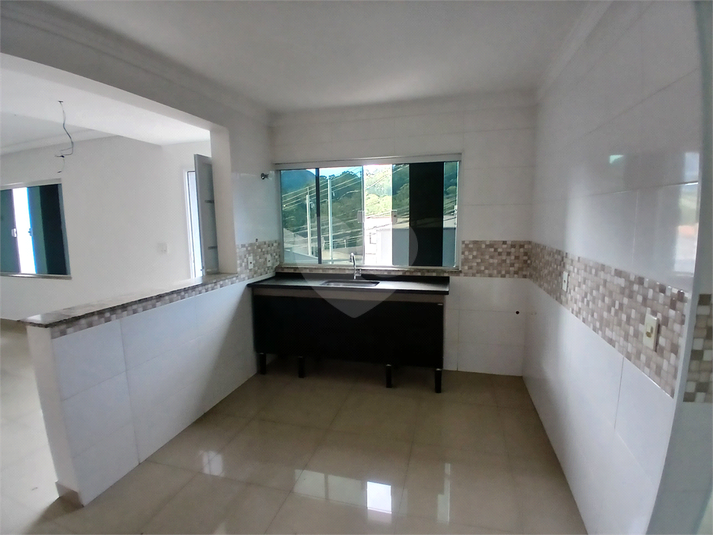 ambientes integrados (sala e cozinha)