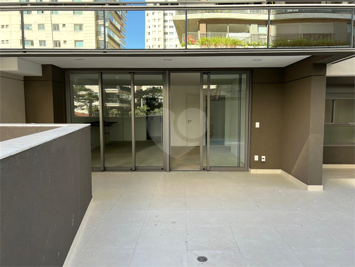Foto REO902947