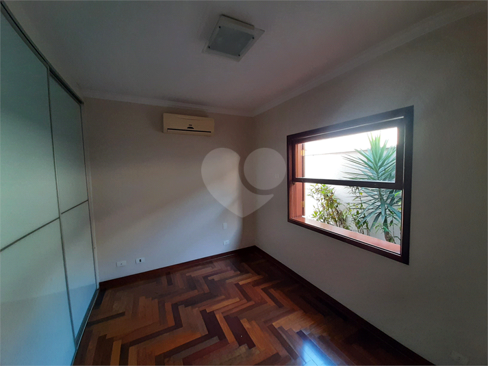Foto REO903249