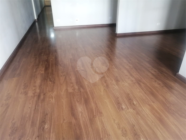 Foto REO904076
