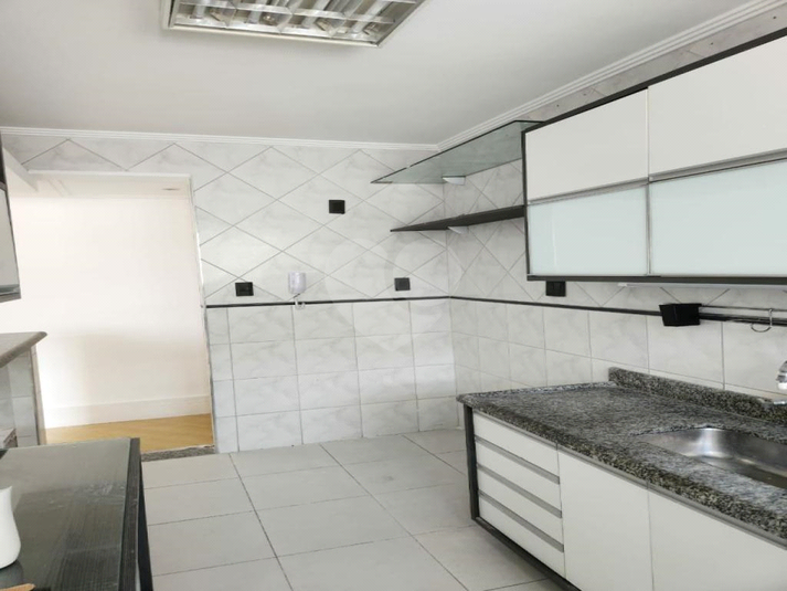 Venda Apartamento Santos Marapé REO905998 18