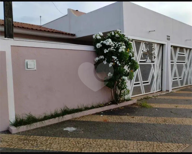 Foto REO906766