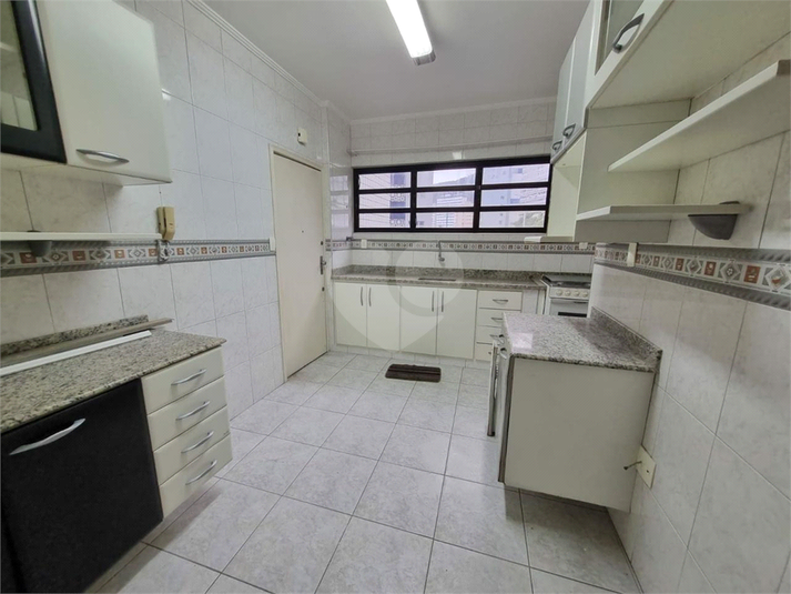 Foto REO906944