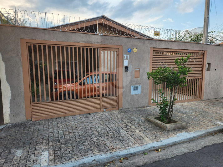 Foto REO906949