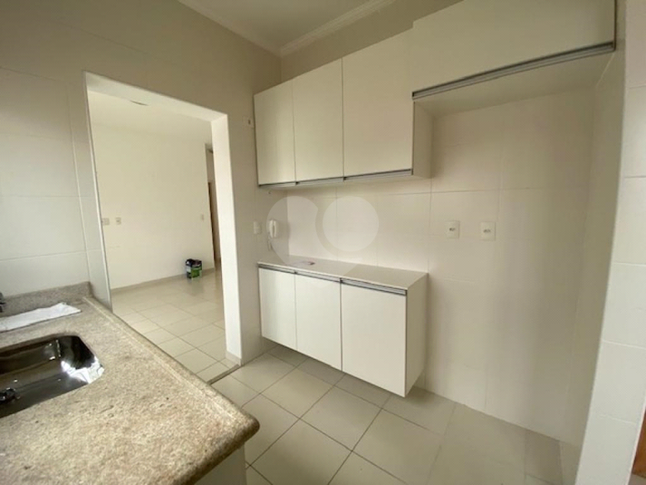 Aluguel Apartamento Santos Pompéia REO907217 11