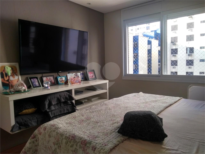 Foto REO907256