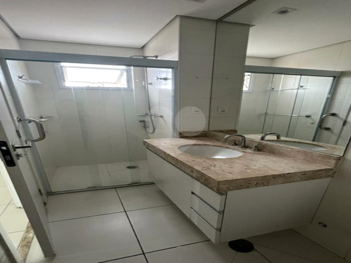 Aluguel Apartamento Santos Pompéia REO907303 13