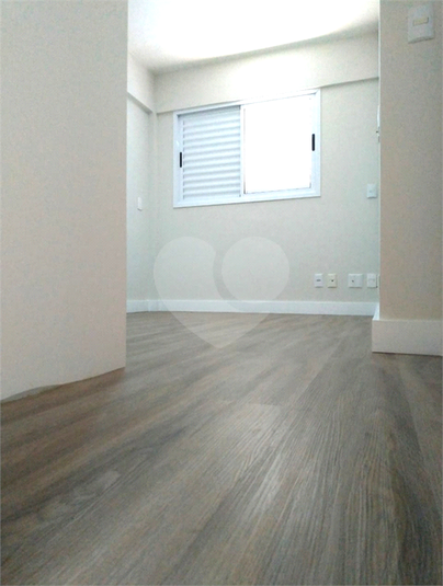 Foto REO907534